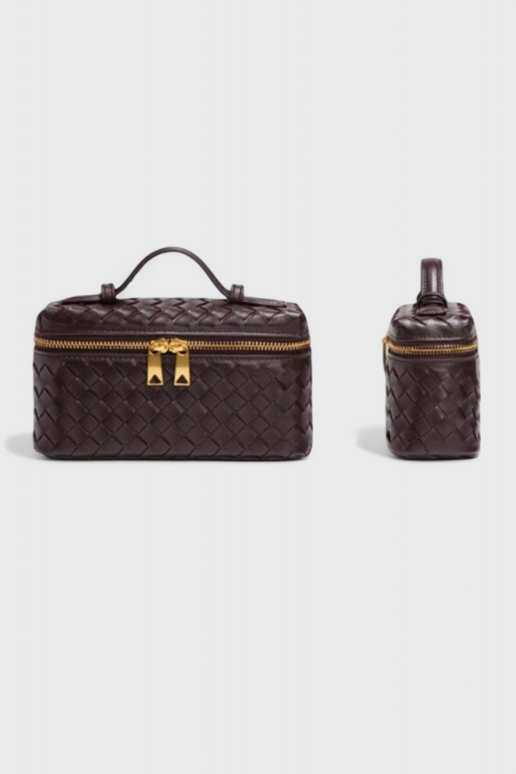 Мила – мини чанта със златисти детайли